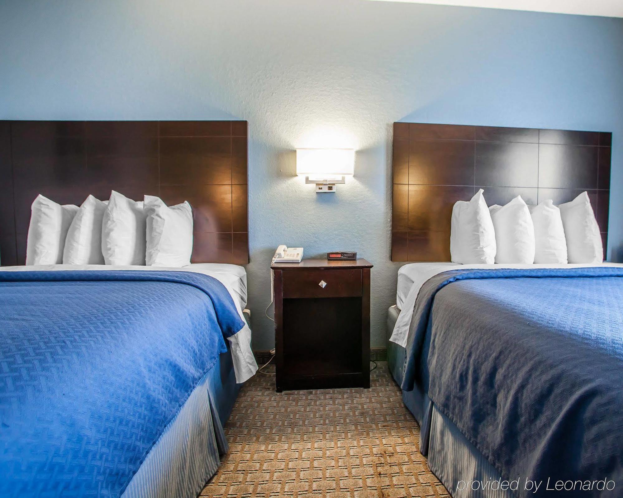 Quality Inn & Suites Ankeny-Des Moines Exterior photo